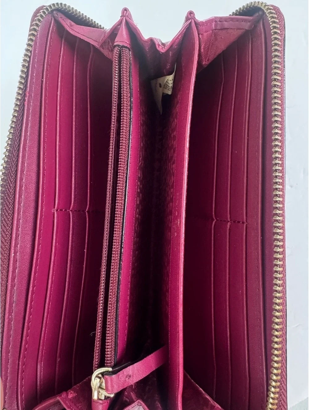 Kate Spade Grove Street Neda Zip Around Leather Wallet Plum Bordeaux WLRU2820
